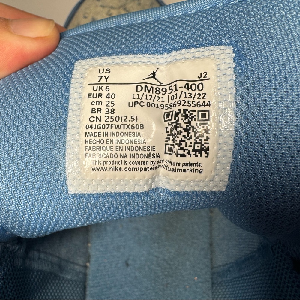 Air Jordan 1 Mid GS Washed Denim, lightly Used Sz 7Y - Picture 14 of 15